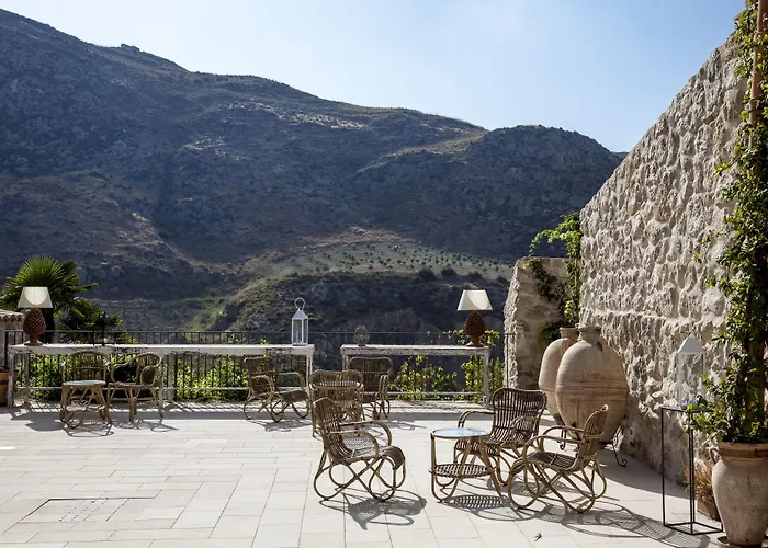 Masseria Agnello Resort 3*